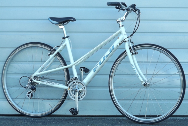 Fuji absolute cheap 3.0 hybrid bike