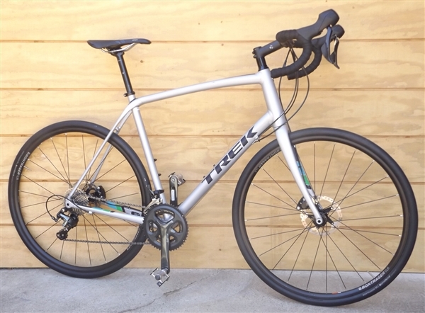 60cm TREK Domane ALR 4 Aluminum Carbon Hydro Disc Endurance Road Bike ~6'1"-6'4"