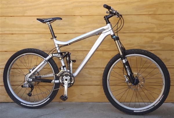 19.5" TREK Fuel EX9 Alpha Aluminum Deore XT Full-Suspension Mountain Bike ~5'10"-6'1"