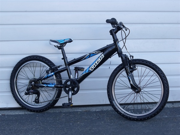 Small Trek MT 60 Suspension Kids Bike