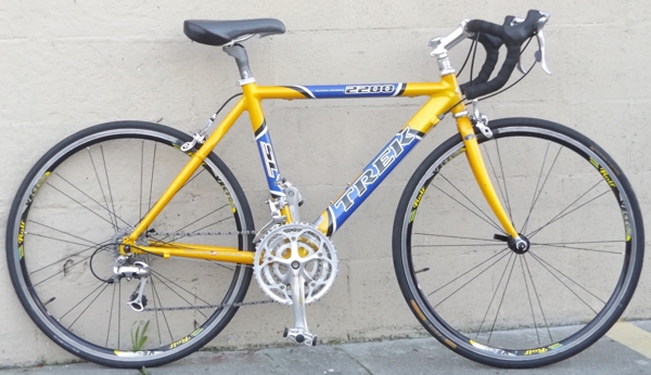 47cm TREK 2200 Aluminum Shimano 105 Junior 650c Road Bike ~4'9"-5'0"