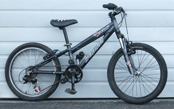 Specialized HotRock 6 speed 20" Wheel Kids Bike