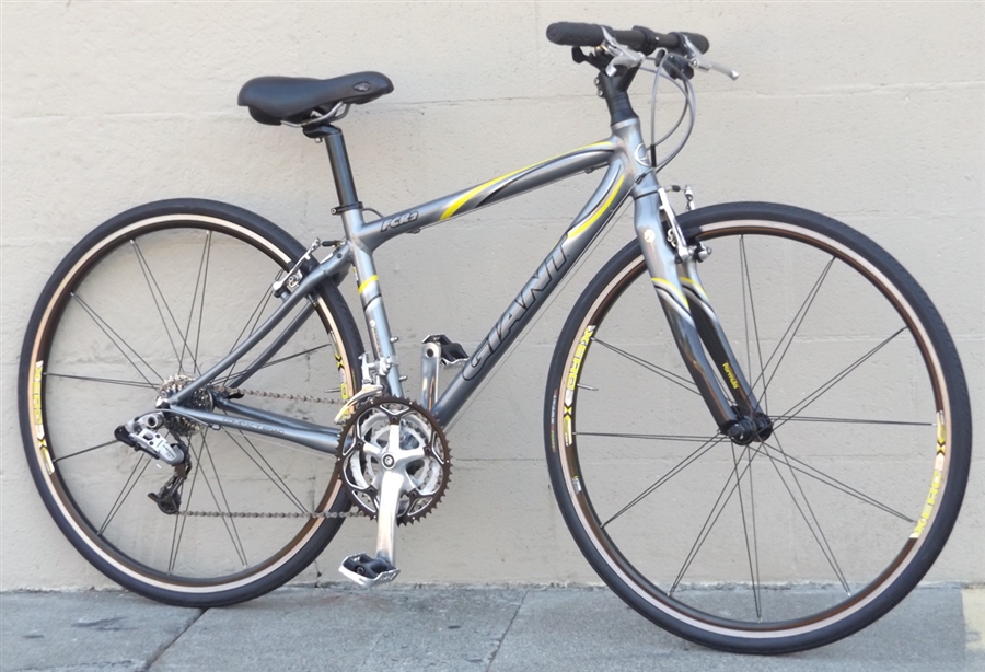 XS GIANT FCR 2 Aluminum Carbon Commuter Hybrid Bike ~5'0