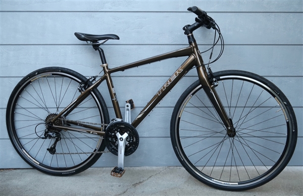 17.5" TREK FX 7.4 Aluminum Carbon Commuter Hybrid Bike ~5'5"-5'8"