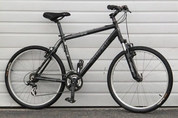 19.5" TREK 3700 Aluminum 21 Speed Suspension Mountain Bike 5'9"-6'0"
