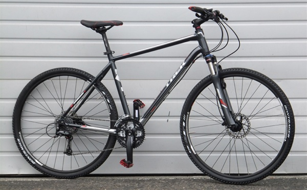 21" 2013 Trek 8.4 DS  Aluminum 27 Speed Utility Bike 5'11"-6'1"