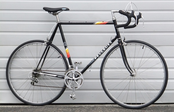 61cm Made in France Peugeot Road Bike 5'11"-6'2"