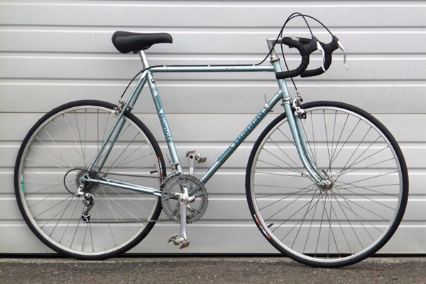 57cm Bianchi Piaggio Road Bike ~5'11"-6'2"