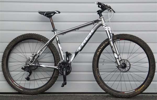 trek 29er marlin mountain bike