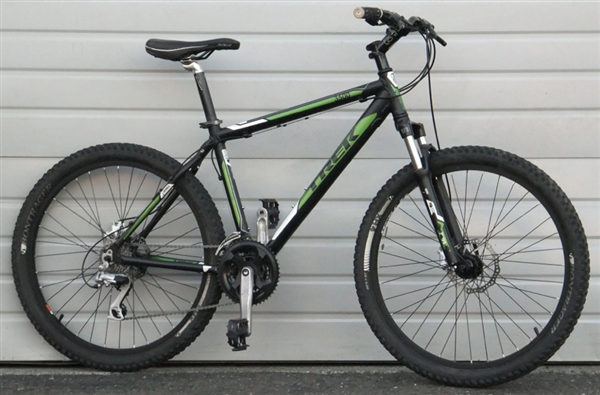 18" Trek 3500 Alpha Aluminum 21 Speed Hardtail Mountain Bike 5'8"-5'11"