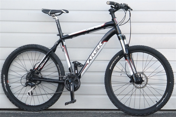 19.5" TREK 4300 Aluminum Hardtail 24 Speed Mountain Bike 5'11"-6'2"