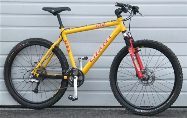 19.5" GIANT XTC 27 Speed Aluminum Hardtail Mountain Bike ~5'7"-5'10"