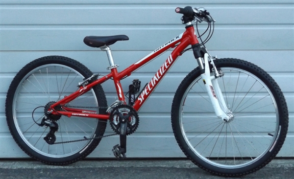 SPECIALIZED Hotrock 21 Speed 24" Wheel Kid's Bike Ages ~7-11