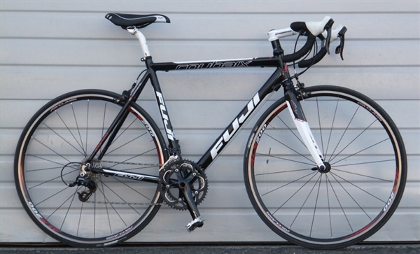 54cm FUJI Roubaix 1.0 Aluminum Carbon Road Bike ~5'7"-5'10"