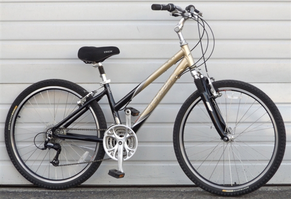 14.5" TREK Navigator 300 Aluminum Comfort Commuter Bike ~5'2"-5'6"
