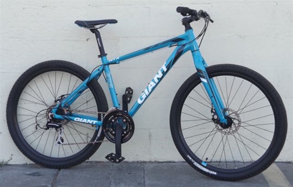 17.5" GIANT ATX Lite 27.5" Aluminium 650B Gravel Mountain Bike ~5'5"-5'8"