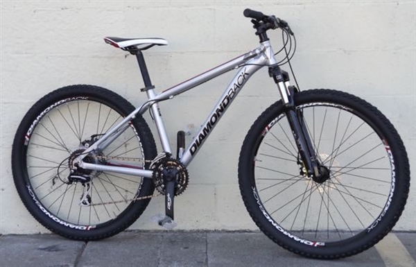 axis mountain bike