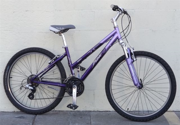 16" TREK 820 Step Thru Mountain Commuter Town Bike ~5'2"-5'5"