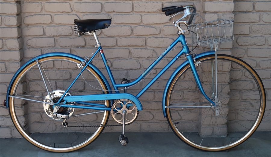 Schwinn suburban store bike vintage