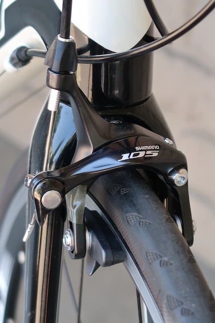 56cm SPECIALIZED Roubaix Comp SL2 Shimano 105 Carbon Road 56cm SPECIALIZED Roubaix Comp SL2 Shimano 105 Carbon Road