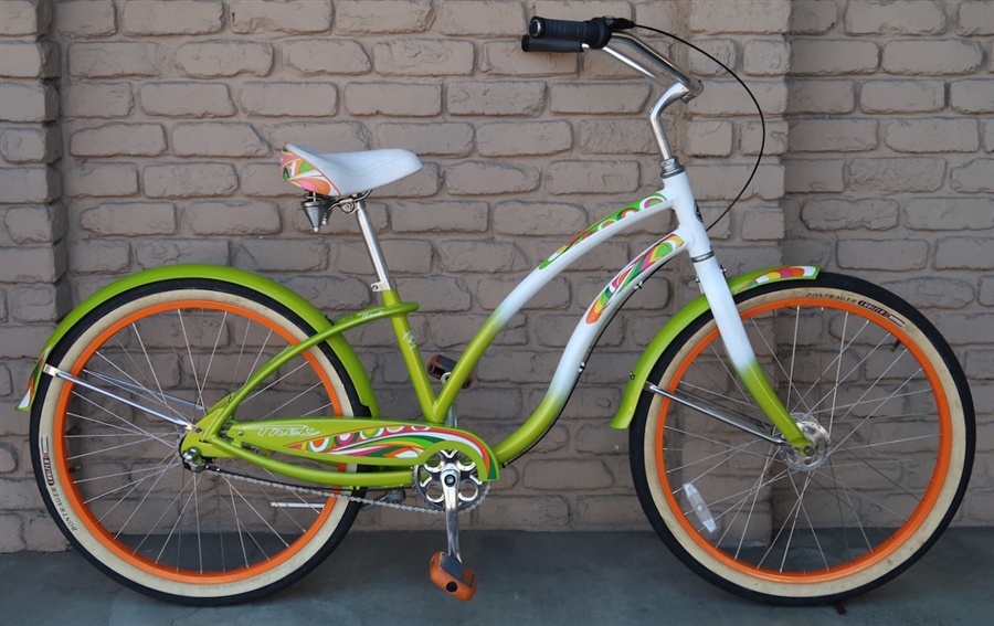 trek wasabi beach cruiser