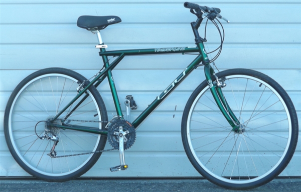 18" GT Timberline All Terrain 21 Speed Utility Bike ~5'6"-5'9"