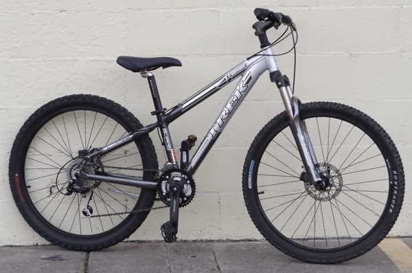 TREKトレック 4300 26型 アルミ 24速 460mm MTB Trek 4300 Alpha Mountain Bike Aluminum 26” Wheel Shimano