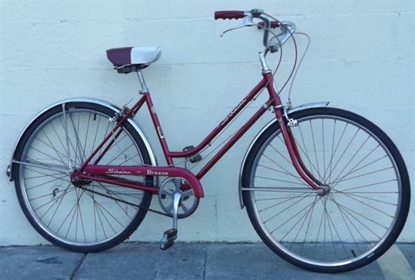 Medium SCHWINN Breeze Chicago Made 3 Speed Vintage Town Bike ~5'5"-5'9"
