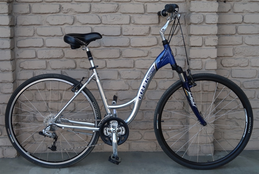 Trek 7300 mountain deals bike