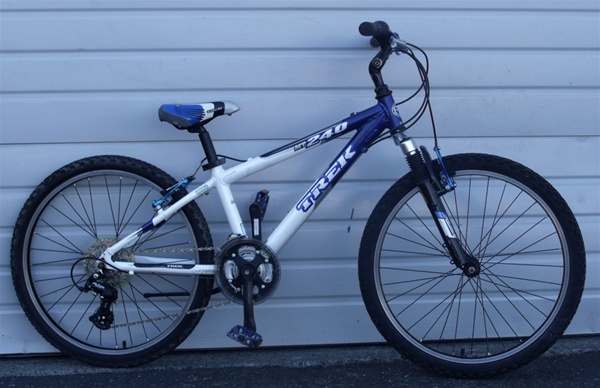 Small Trek MT 240 Kids Mountain Bike