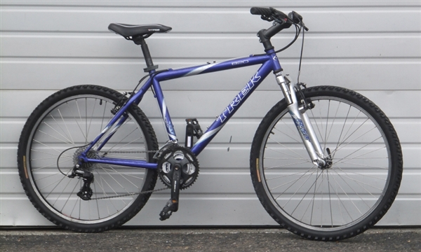 16.5" Trek 820 Front Suspension 21 Speed Mountain Bike 5'5"-5'8"