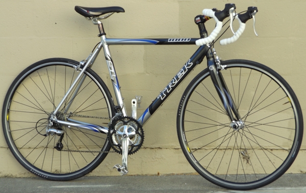 54cm TREK 1000 Aluminum Carbon 24 Speed Road Bike ~5'7"-5'10"