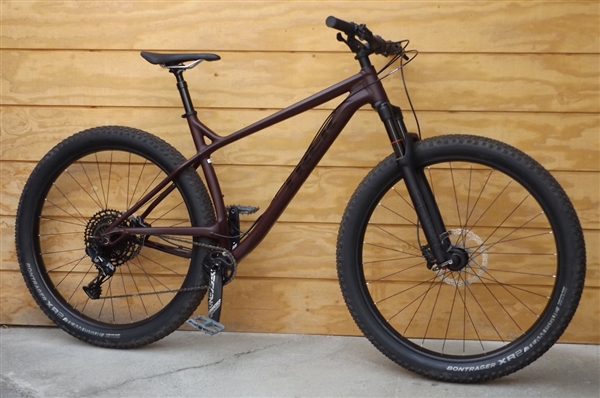 21.5" TREK Stache 7 Aluminum 29+ Mid Fat Hardtail 1x12 Mountain Bike ~6'1"-6'4"
