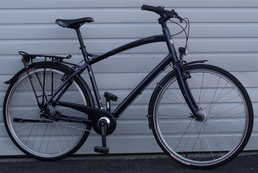 Poderoso legal Crónica 61cm Specialized Globe 8 Speed Commuter Bike With Lights 6'1"-6'4"