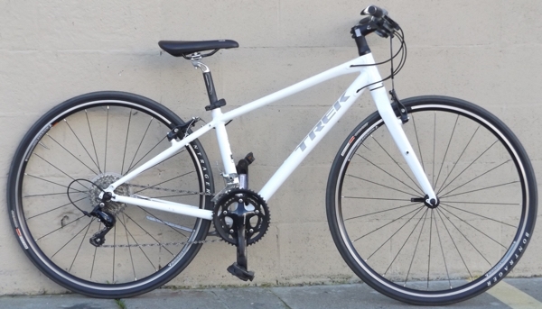 15" TREK FX 7.5 White 2015 Aluminum Carbon Hybrid Bike ~5'2"-5'5"