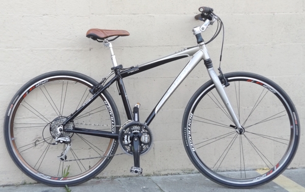 17.5” TREK 7500 Aluminum Suspension Comfort Hybrid Utility Bike ~5’6”-5’9”