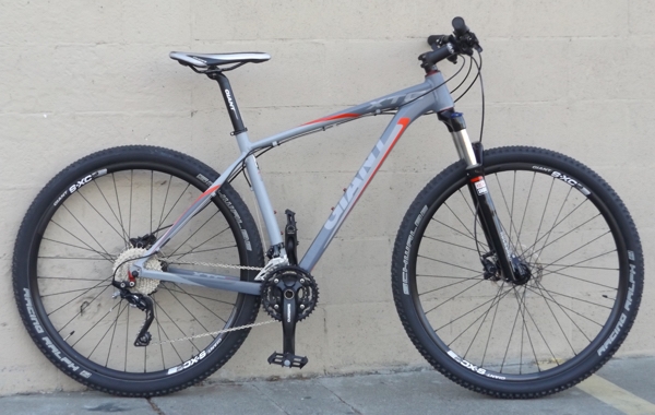 Large GIANT XTC 29er 2 Aluminum Hydro Disc Mountain Bike ~5'11"-6'2"