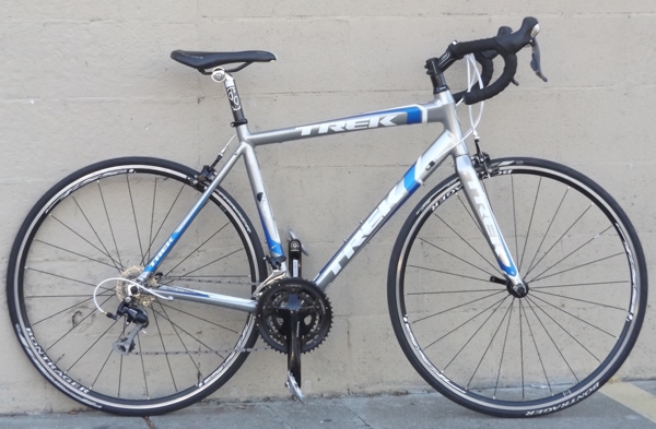 54cm TREK 2.1 Aluminum Carbon Triple 105 Road Bike ~5'7"-5'10"