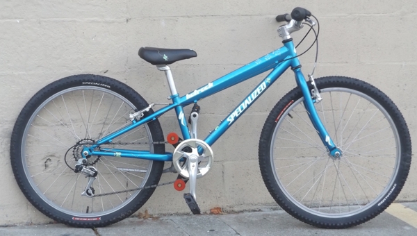 24" Wheel SPECIALIZED Hotrock 7 Speed Kid's Bike Ages ~7-11
