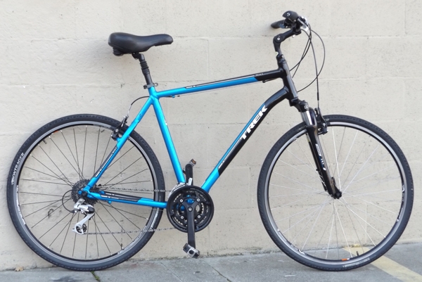 22.5" TREK Verve 3 Aluminum Suspension Comfort Utility Bike ~6'1"-6'4"