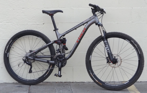 17.5" Trek Fuel EX 8 Full Suspension 29er Hydro Disc Mountain Bike ~5'8"-5'11"