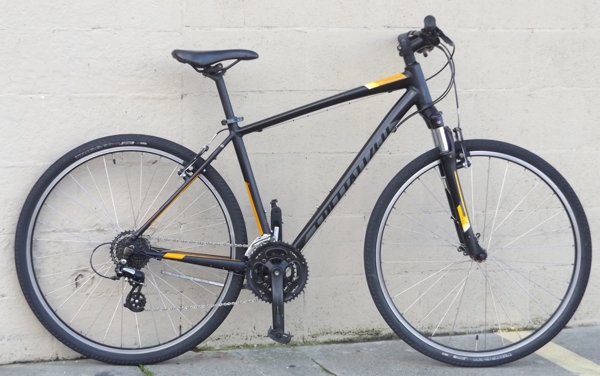 Large SPECIALIZED Crosstrail Aluminum Suspension Utility Bike ~5'9"-6'0"
