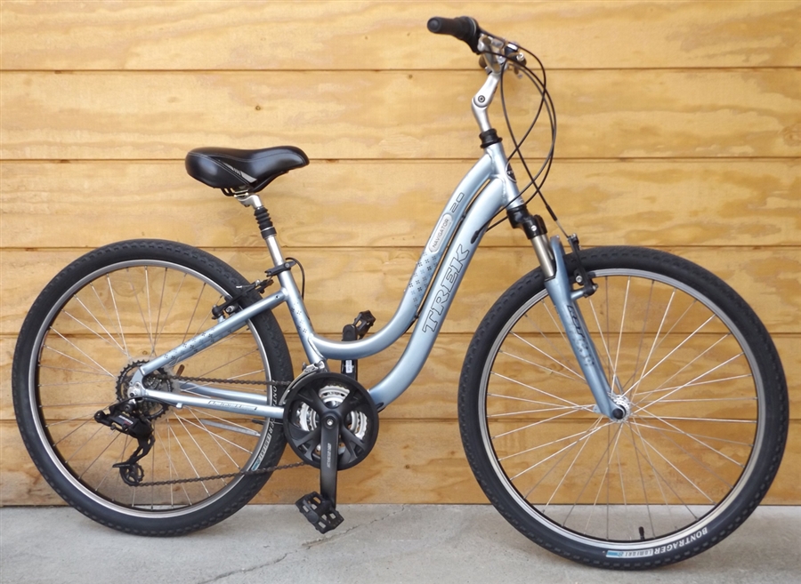 Small TREK Navigator 2.0 Aluminum Comfort Commuter Bike ~5'1