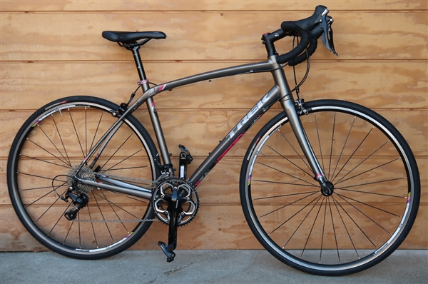 54cm TREK Lexa SLX Aluminum Carbon 11 Speed 105 Road Bike ~5'7"-5'10"
