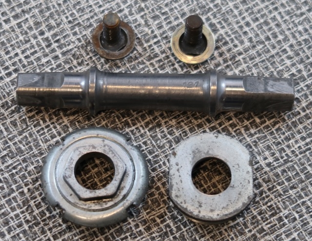 Swiss thread Stronglight 70 x 121 bottom bracket ISO Swiss thread Stronglight 70 x 121 bottom bracket ISO