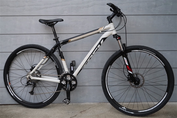 19" TREK 8.4 DS Comfort Suspension Disc Utility Bike ~6'0"-6'4"