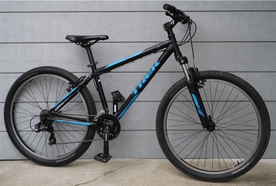 Trek 820 st mountain hot sale bike