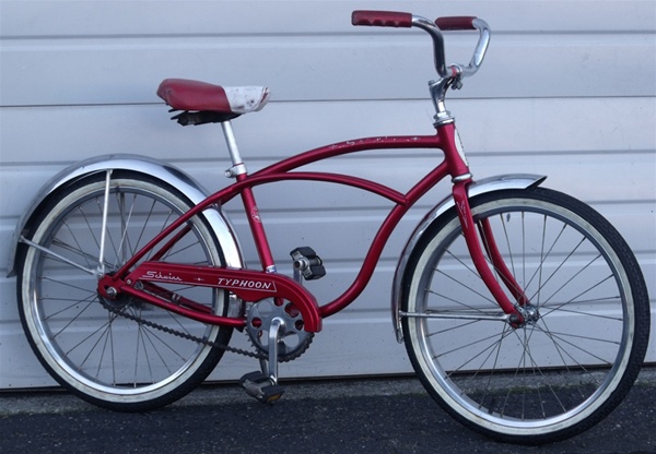Vintage Schwinn Typhoon Boys Bike 20” Wheels