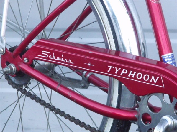 vintage schwinn typhoon bicycle