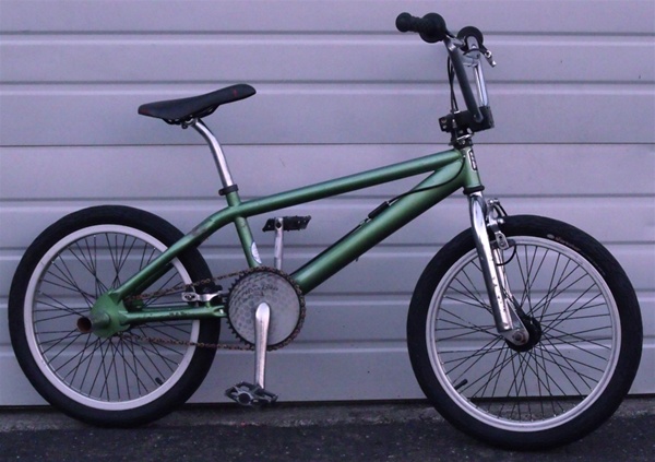 11" Haro Bikes Freestyle Steel BMX Bike 4'0"-4'5"